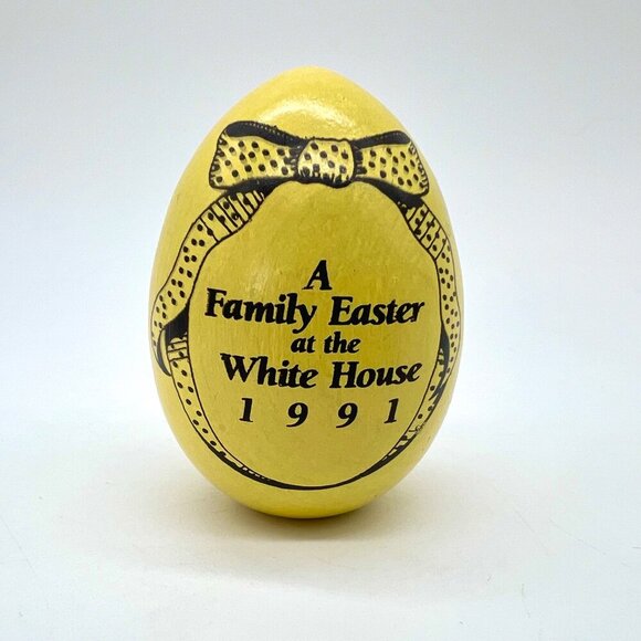 1991 White House Easter Egg Yellow Wooden George & Barbara Bush Collectible - Picture 1 of 6